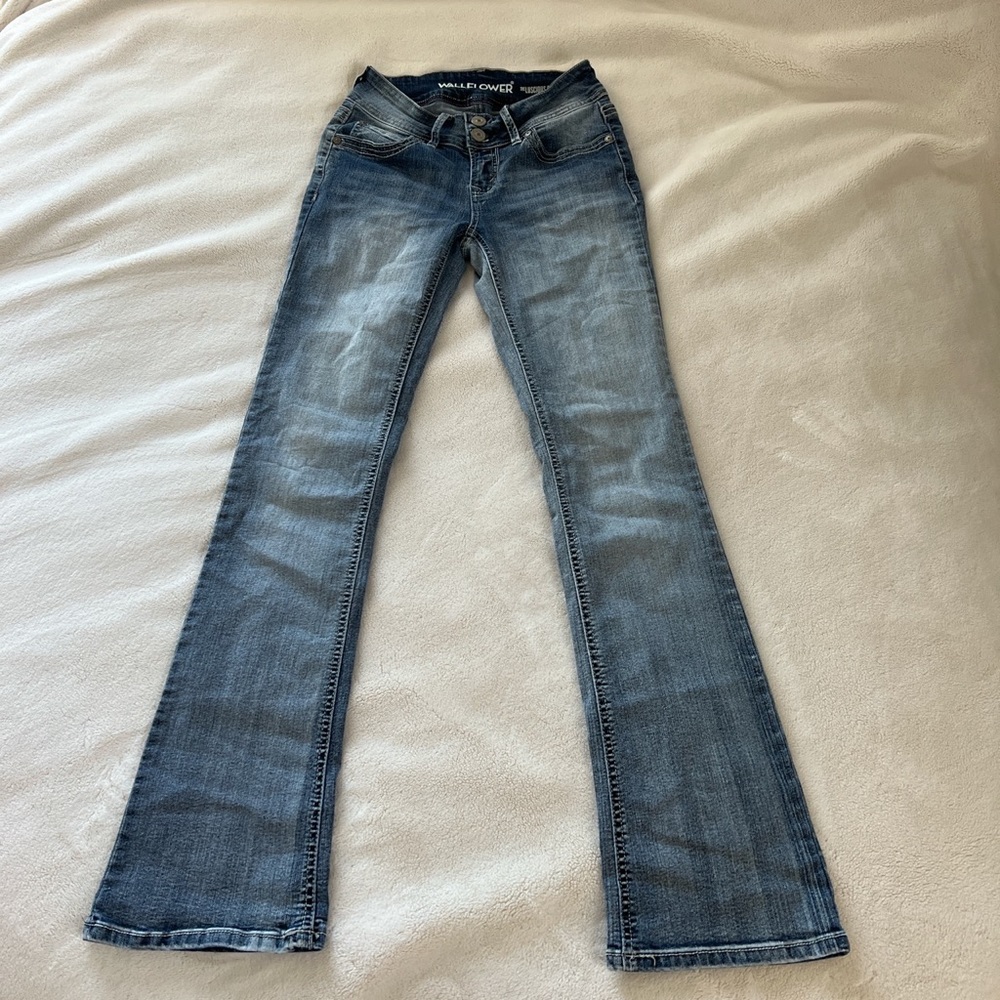 wallflower lightwash flare/bootcut jeans